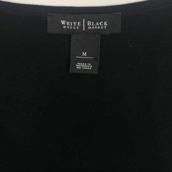 White House Black Market Black V-neck Ruffle Side Swept Short-sleeve Top… - Picture 6 of 7